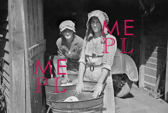 : Women - Laundry - Chore - Washing : Women - Laundry - Chore - Washing
