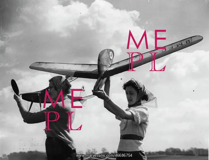 : Women with model gliders and model : Women with model gliders and model