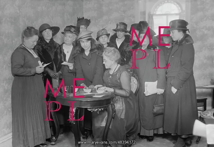 : Women offering their services in support of World : Women offering their services in support of World