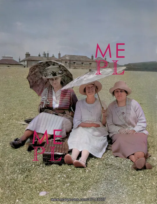 : Three women with parasols : Three women with parasols