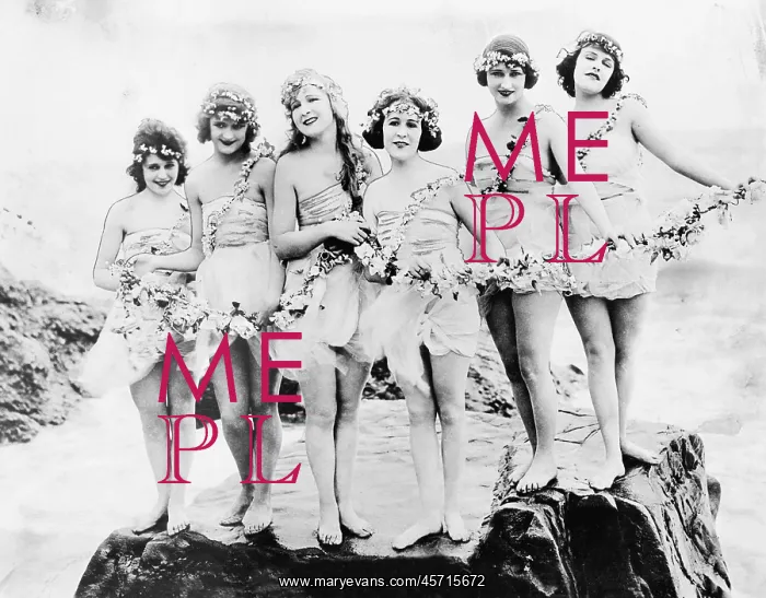 : Six women posing at the beach : Six women posing at the beach