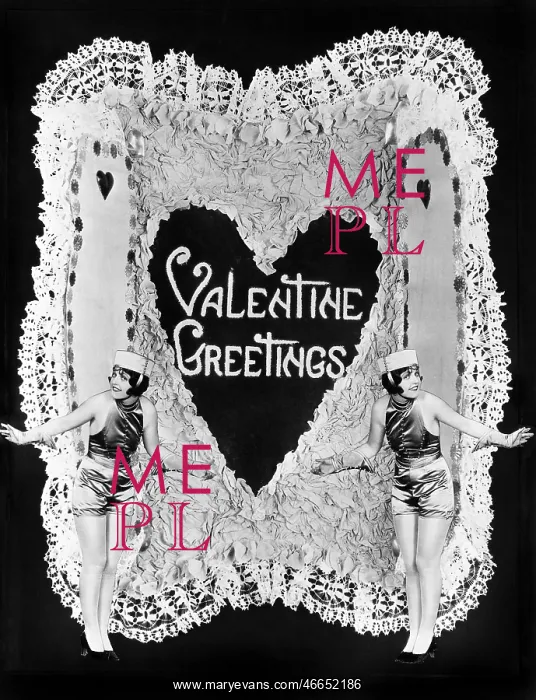: Two women posing on Valentine : Two women posing on Valentine