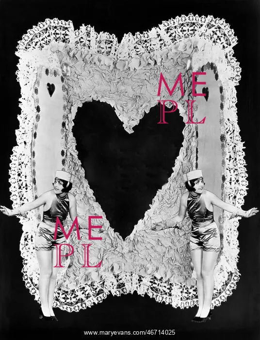 : Two women posing on Valentine : Two women posing on Valentine