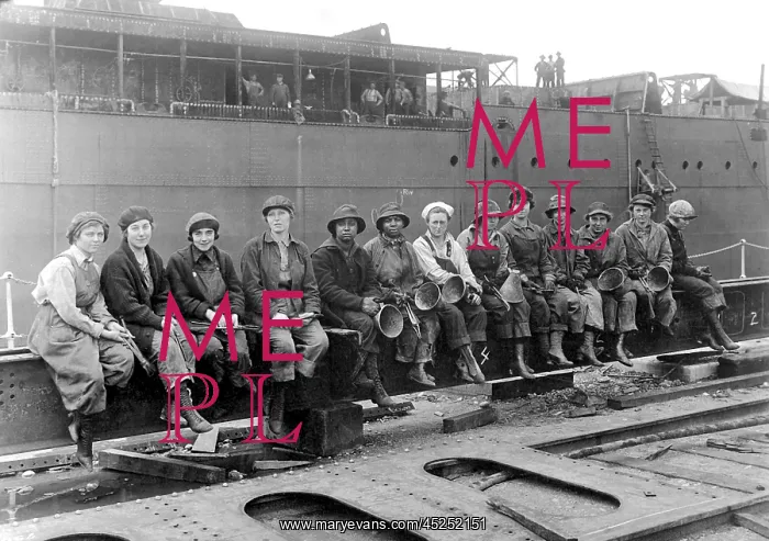 : Women Rivet Heaters and Passers who work ship : Women Rivet Heaters and Passers who work ship