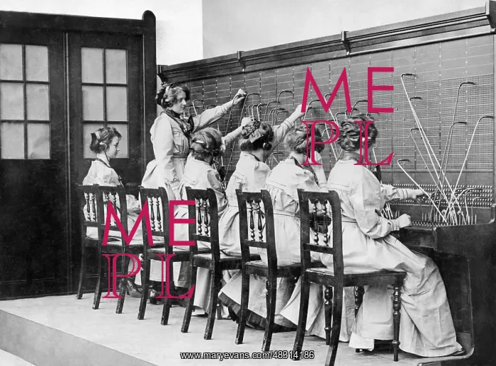: Women at the telephone exchange, around 1900 : Women at the telephone exchange, around 1900