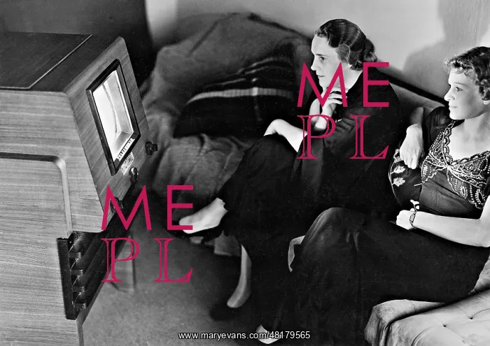 : Women watching television : Women watching television