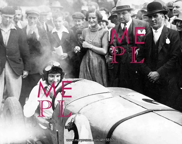 : Women's auto race, 1928 : Women's auto race, 1928