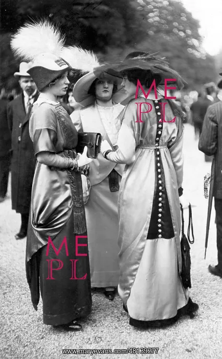 : Women's fashion from 1912 : Women's fashion from 1912