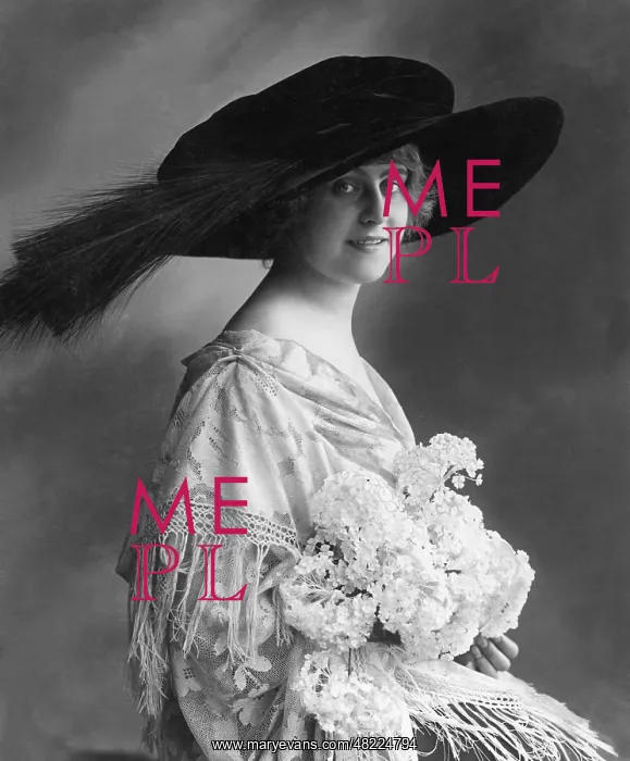 : Women's fashion, 1912 : Women's fashion, 1912