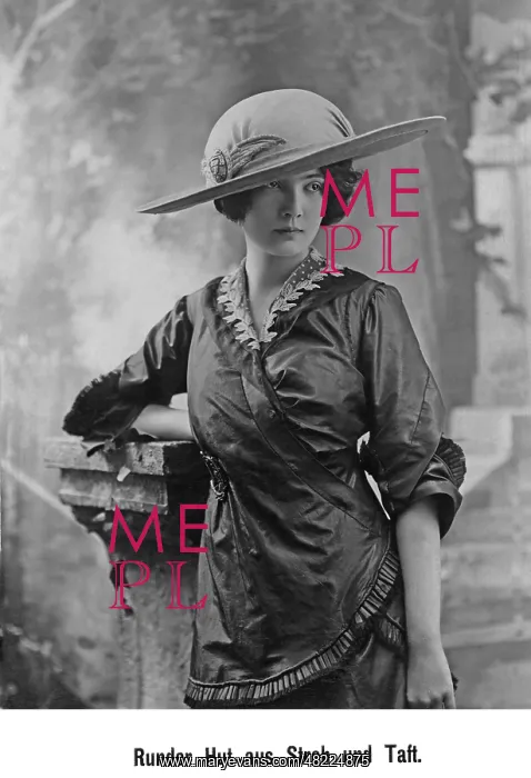 : Women's fashion, 1912 : Women's fashion, 1912