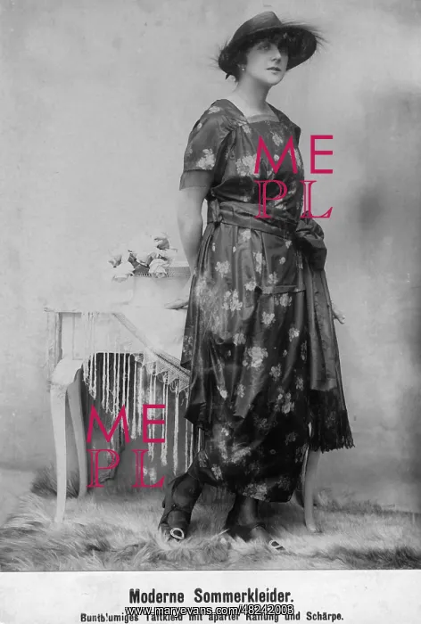 : Women's fashion, 1919 : Women's fashion, 1919