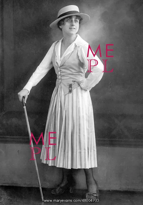 : Women's Fashion, 1921 : Women's Fashion, 1921
