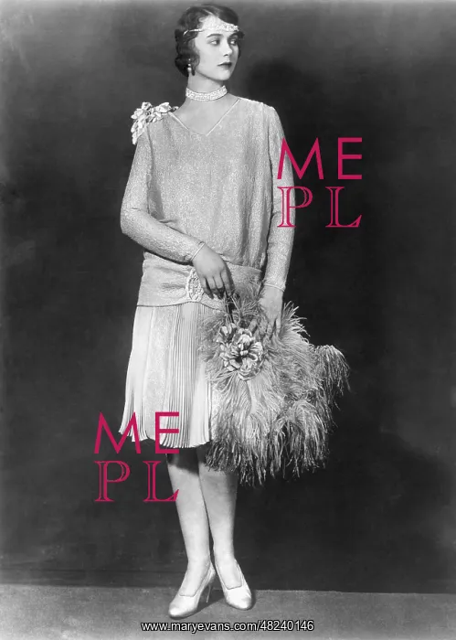 : Women's fashion, 1927 : Women's fashion, 1927