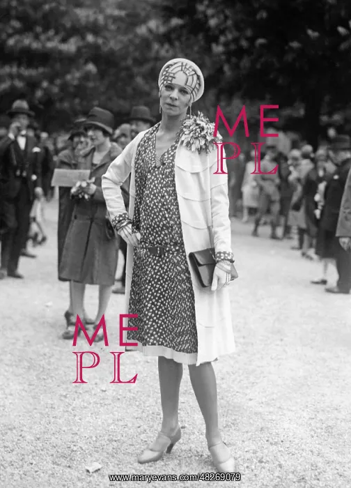 : Women's fashion, 1928 : Women's fashion, 1928