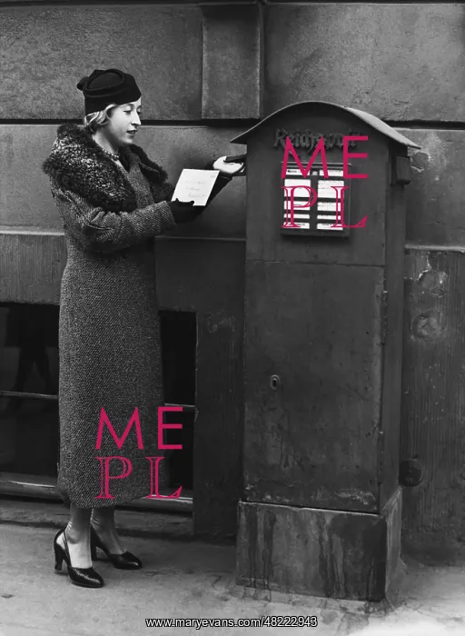 : Women's fashion, 1934 : Women's fashion, 1934