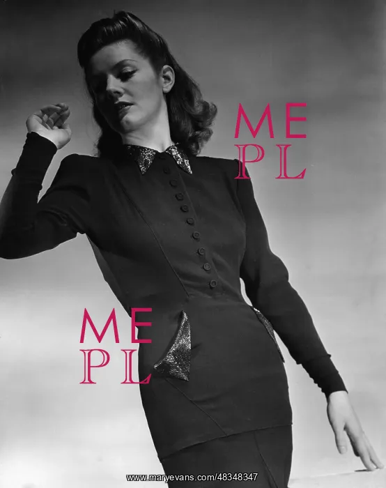 : Women's fashion, 1941 : Women's fashion, 1941