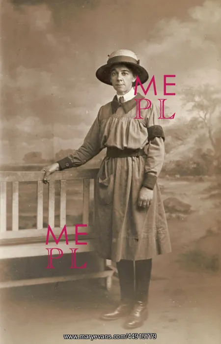 : Women's Land Army WW1 : Women's Land Army WW1