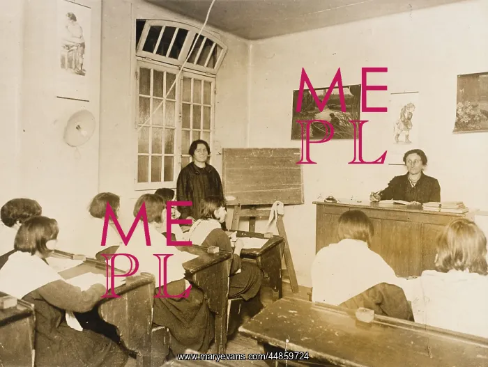 : WOMEN'S PRISON 1920S : WOMEN'S PRISON 1920S