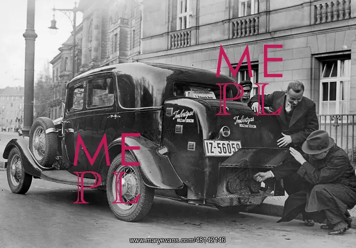 : Wood gas car, 1935 : Wood gas car, 1935