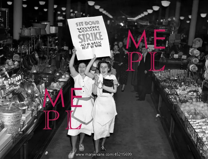 : Woolworth workers go on strike in New York, ? : Woolworth workers go on strike in New York, ?