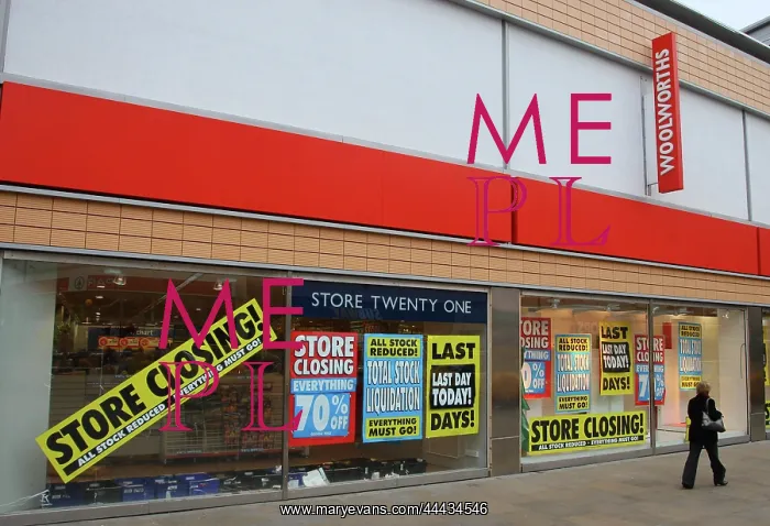 : Woolworths Closes : Woolworths Closes