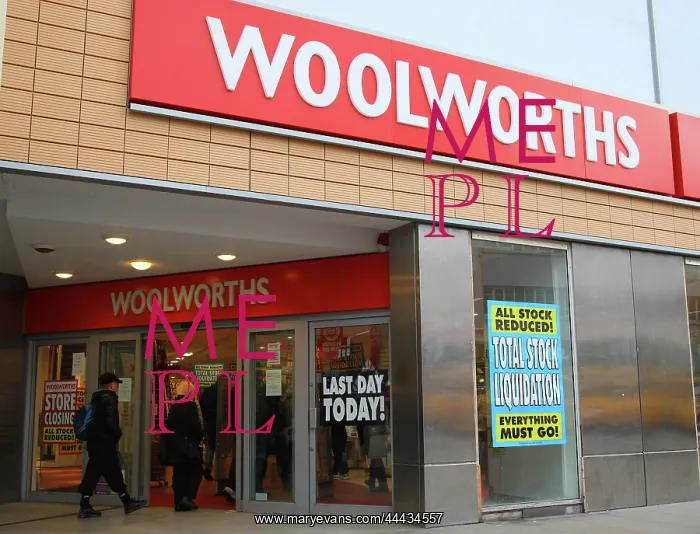 : Woolworths Closes : Woolworths Closes