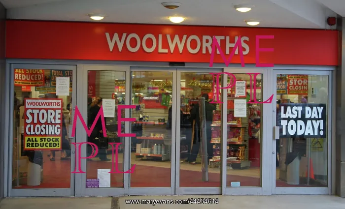 : Woolworths Closes : Woolworths Closes