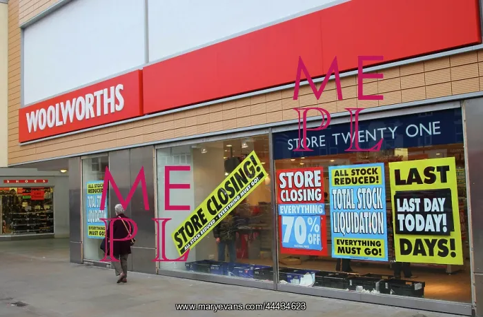 : Woolworths Closes : Woolworths Closes