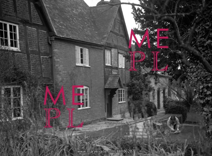 : WORCESTERSHIRE FARMHOUSE : WORCESTERSHIRE FARMHOUSE