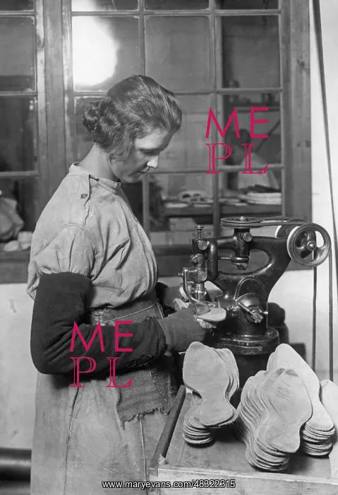 : Worker in a shoe factory, 1926 : Worker in a shoe factory, 1926