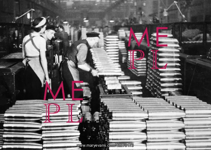: Workers in the armaments industry, 40s : Workers in the armaments industry, 40s