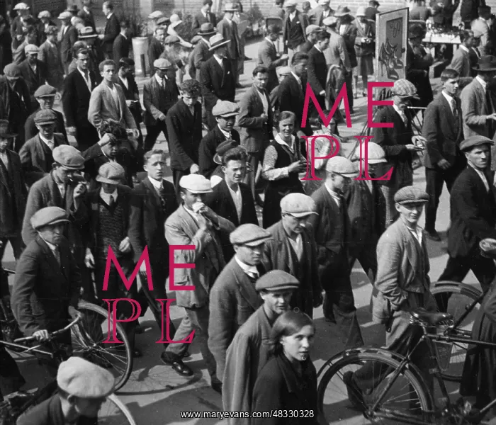 : Workers of the Bata Shoes factory, 1930 : Workers of the Bata Shoes factory, 1930