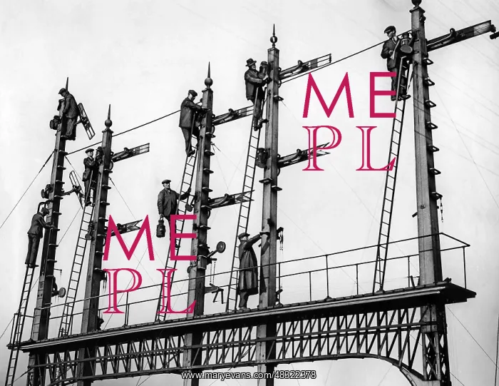 : Workers cleaning signal posts in London, 1930 : Workers cleaning signal posts in London, 1930