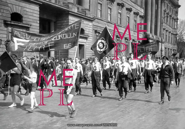: Workers at the demonstration of the KPD on May Day, 1930 : Workers at the demonstration of the KPD on May Day, 1930