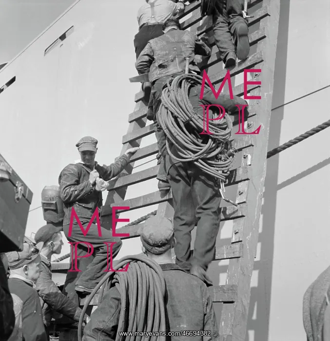 : Workers - Occupations - Shipyard - WWII : Workers - Occupations - Shipyard - WWII