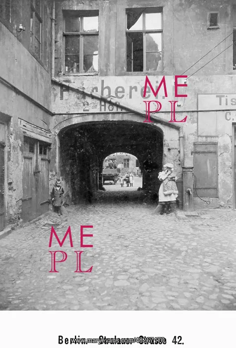 : Working-class district in Berlin, around 1910 : Working-class district in Berlin, around 1910