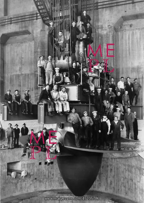  : Workmen pose for a group portrait on the ?