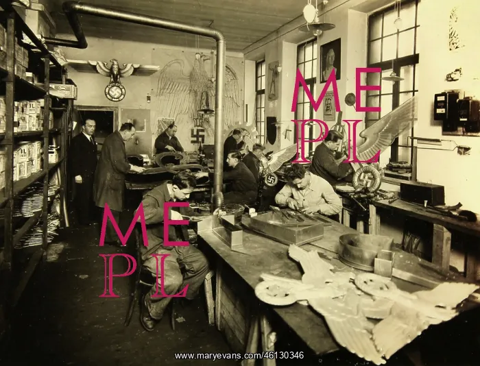 : Workshop for mass production of the German : Workshop for mass production of the German