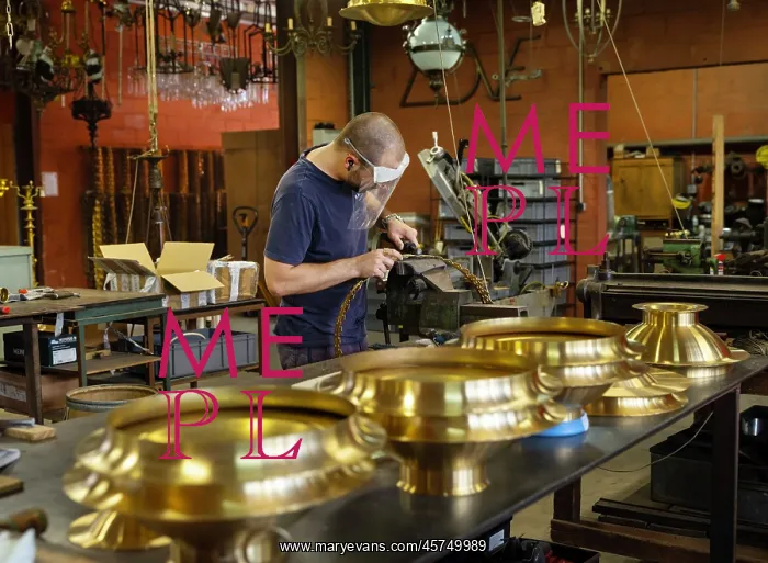: Workshop, Mathieu Lustrerie, Gargas, Provence, France : Workshop, Mathieu Lustrerie, Gargas, Provence, France