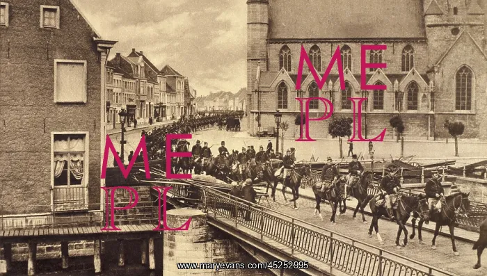 : World War 1. Belgian cavalry evacuating Ghent : World War 1. Belgian cavalry evacuating Ghent