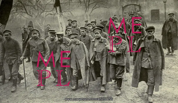 : World War 1. Defeated and wounded Russians limping : World War 1. Defeated and wounded Russians limping