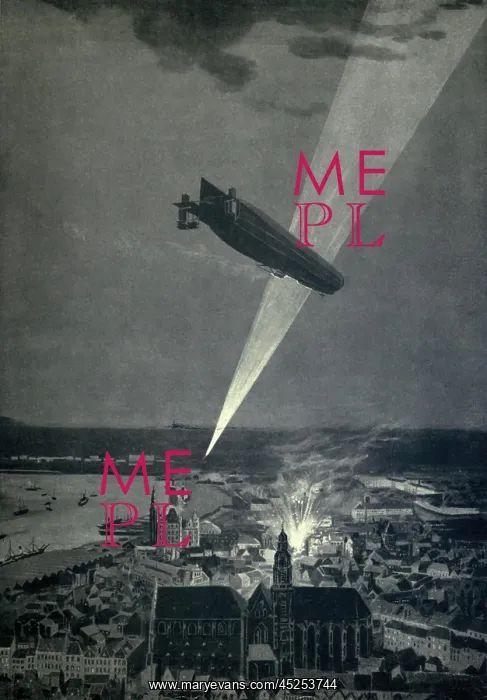 : World War 1. First use of a German Zeppelin to : World War 1. First use of a German Zeppelin to