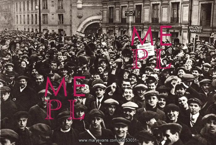 : World War 1. Paris on the day Germany declares : World War 1. Paris on the day Germany declares