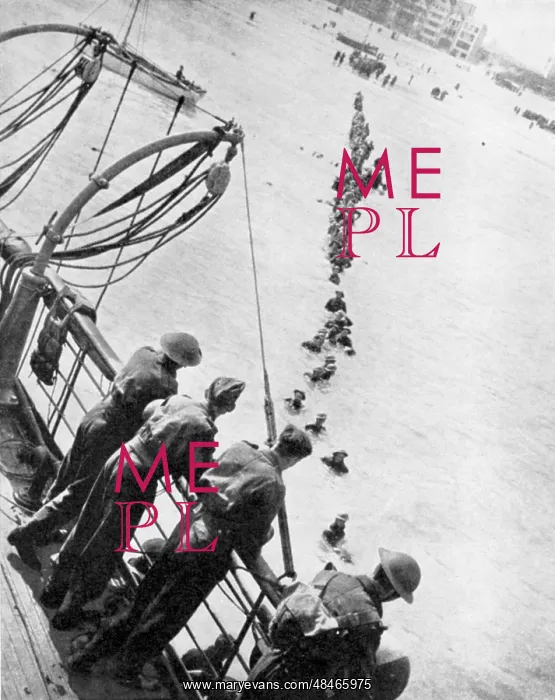 : World War 2: British retreat from Dunkirk. British : World War 2: British retreat from Dunkirk. British