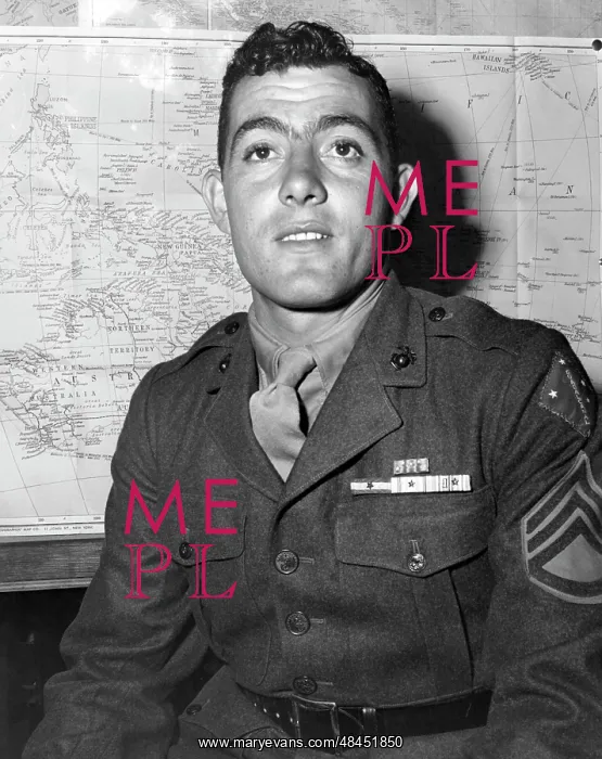 : World War 2 photograph of Sergeant John Basilone : World War 2 photograph of Sergeant John Basilone