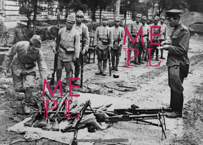 : World War 2 surrender of Japanese troops to Russian : World War 2 surrender of Japanese troops to Russian
