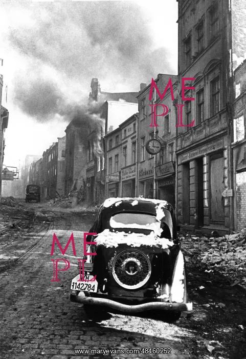 : World War II : World War II