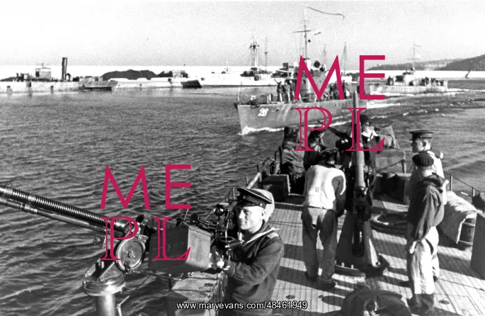 : World War II : World War II