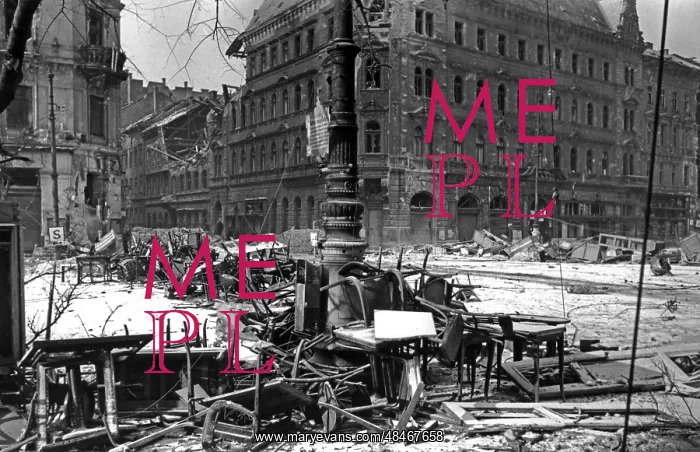 : World War II : World War II