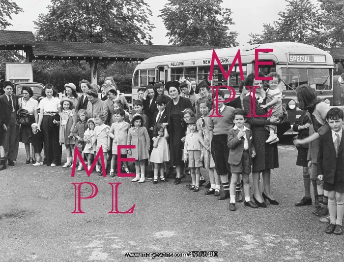  : World War II evacuees